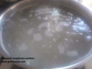 Káposztás üvegtészta wokban.tésztafőzés