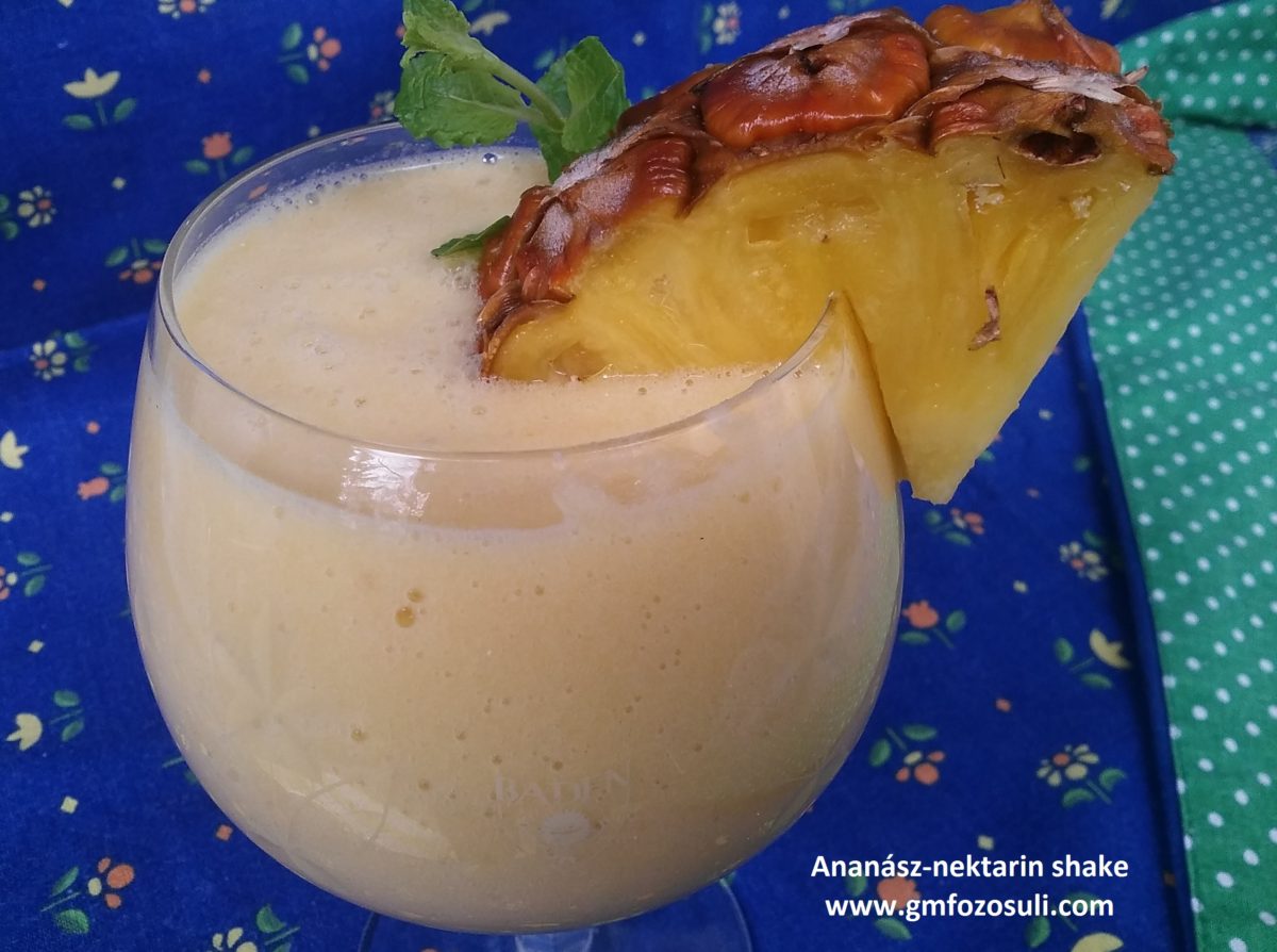 Ananász-nektarin shake gluténmentes vegán